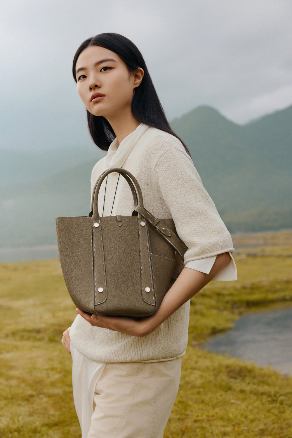 TQING Large Butterfly Tote Bucket Bag #color_etoupe