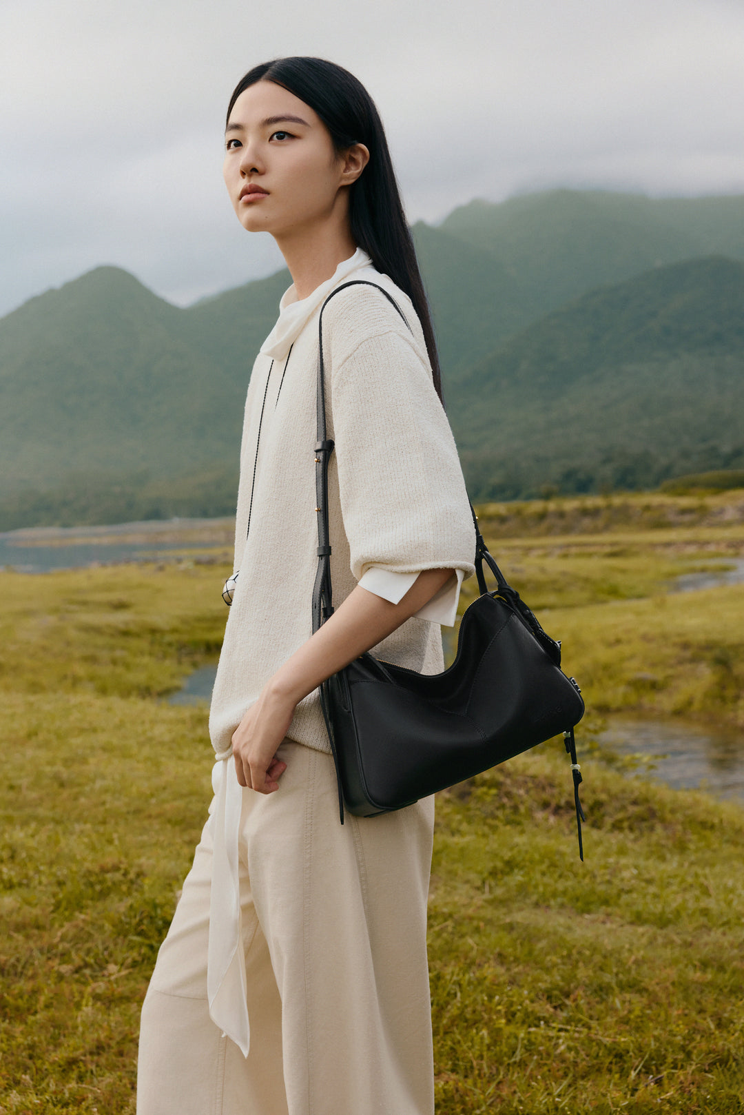 Freeform Casual Boston Bag in Vegetable-tanned Leather