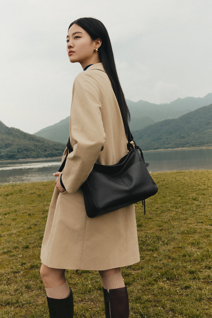 Freeform Hobo Bag in Vegetable-tanned Leather