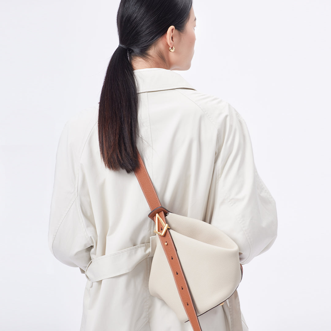 Ease Leather Bucket Bag | T.QING™