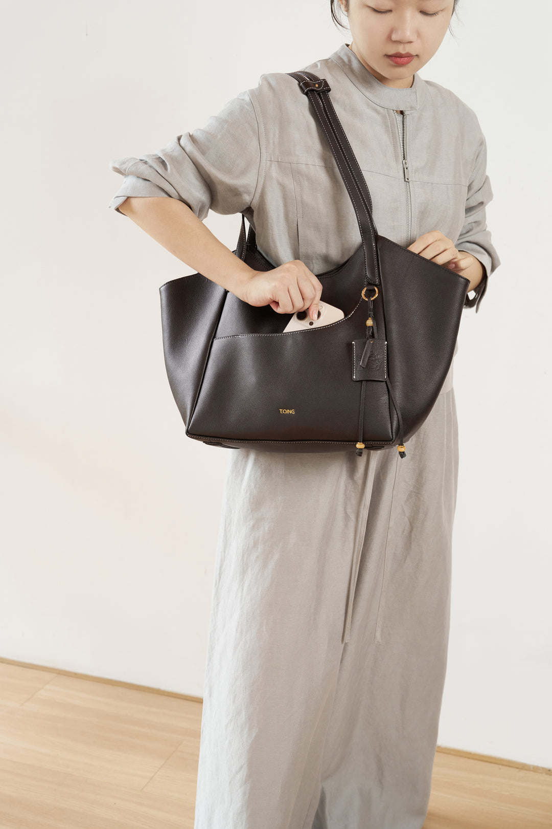 Along Tote Bag