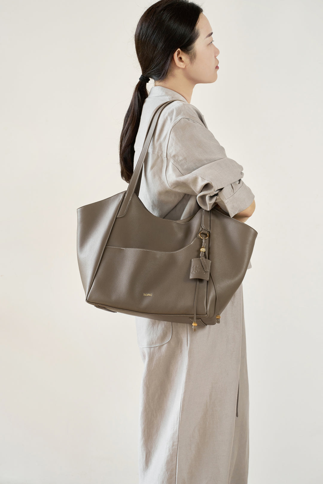 Along Tote Bag