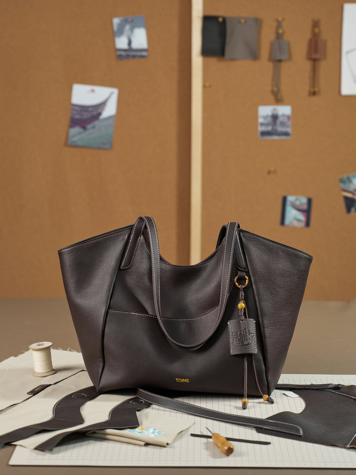 Along Tote Bag