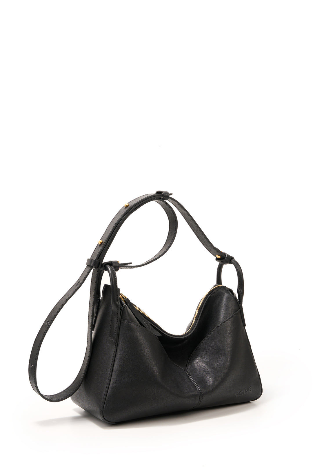 Freeform Casual Boston Bag in Vegetable-tanned Leather