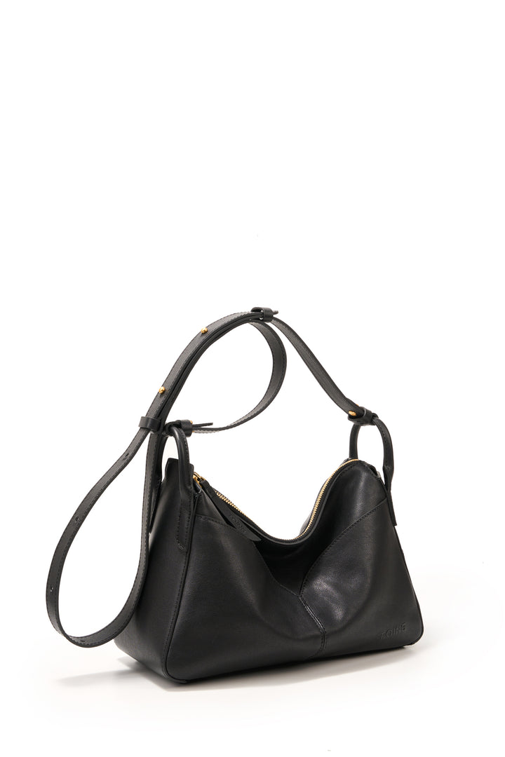 Freeform Casual Boston Bag in Vegetable-tanned Leather